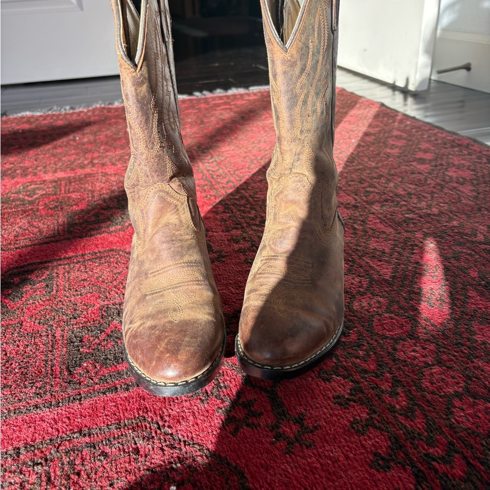 Smoky Mountain Brown Heeled Boots with Classic Western Silhouette